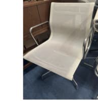 VITRA EAMES CHAIR