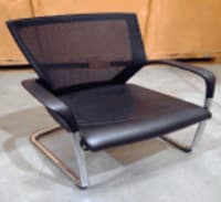 Sidiz mesh back meeting chair with leather seat